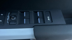 Land Rover Defender 3.0 D250 X-Dynamic HSE 110 5dr Auto Diesel Estate